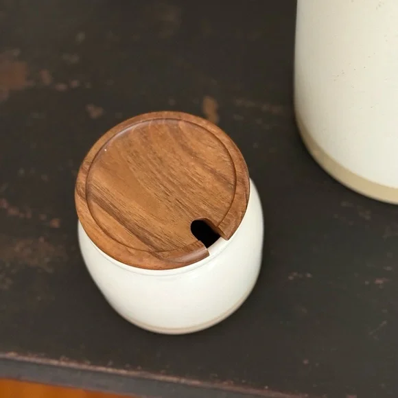 Hearth & Hand & Threshold Stoneware Container Set of 3. New! - Picture 3 of 9